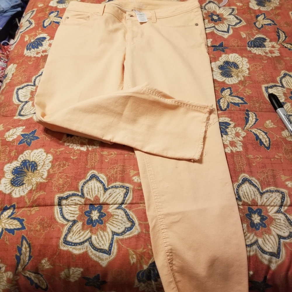 Time and Tru light peach ankle pants
